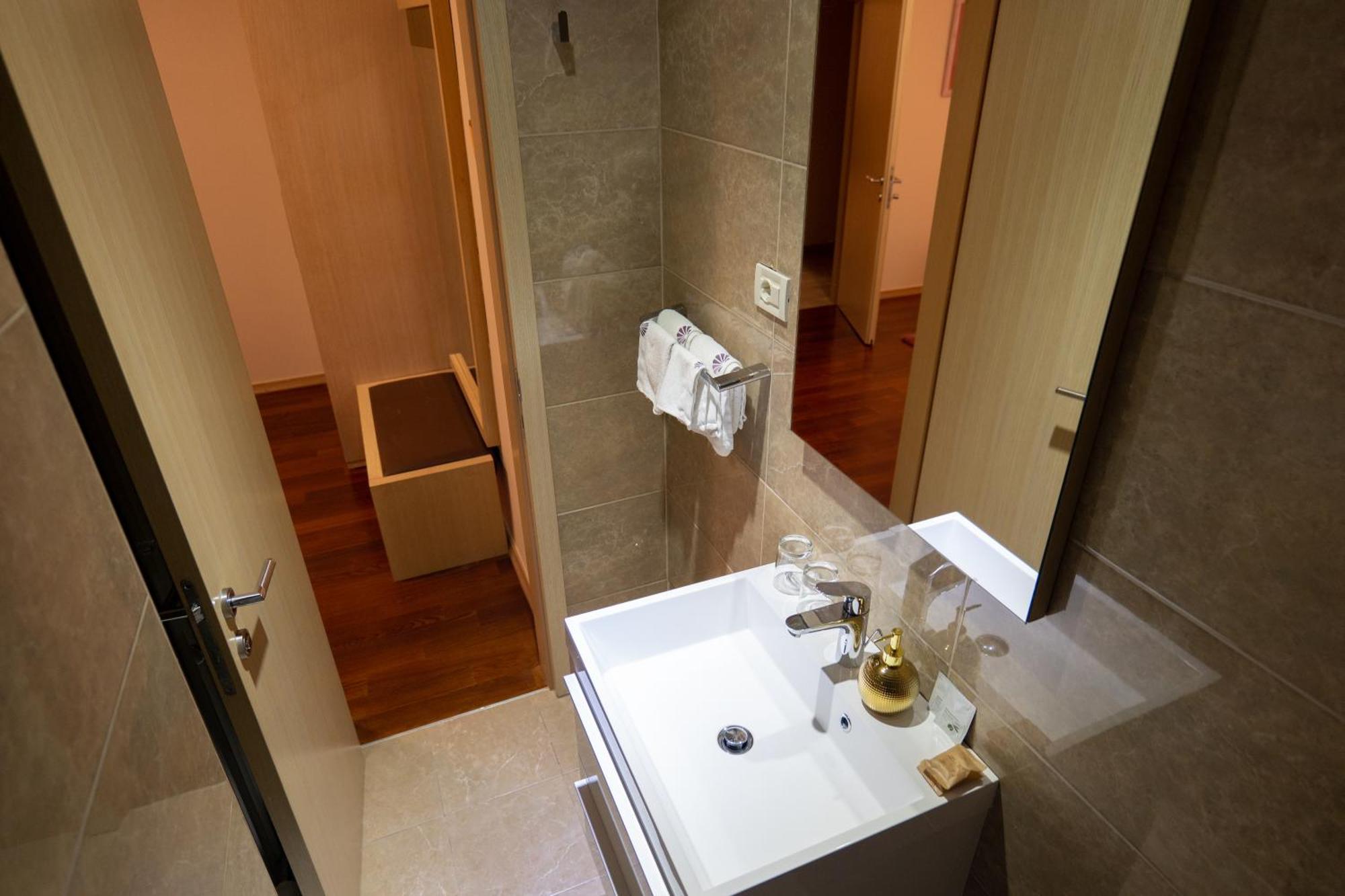 Scallop Rooms Self Check-In Zadar Eksteriør bilde
